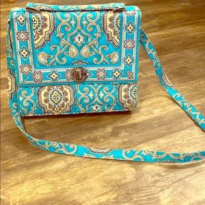 NEVER USED VERA BRADLEY PURSE
